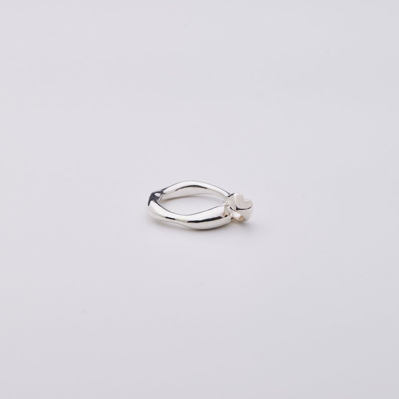 Classic Tiny ring A - แหวนทั่วไป - เงินแท้ 