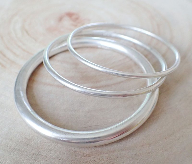 Bangle, Closed, Handmade, 999-Fine Silver - Bracelets - Other Metals Silver