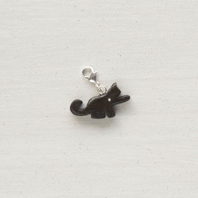 Cat wooden charm (can choose gold / silver plated Lobster clasp) - อื่นๆ - ไม้ สีนำ้ตาล