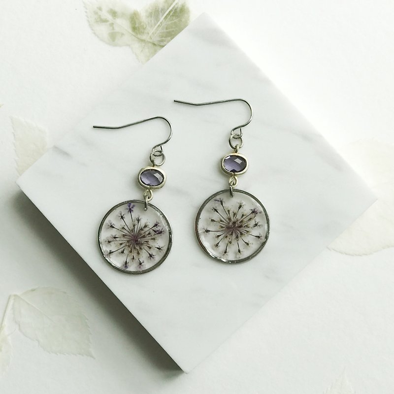 Real flower Queen Anne's Lace S925 silver earrings - Earrings & Clip-ons - Plants & Flowers Purple
