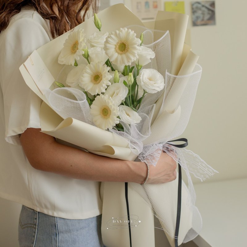 DAY OFF 太陽花鮮花花束 情人節花束 太陽花 向日葵 鮮花花束 - 乾燥花/永生花 - 植物．花 