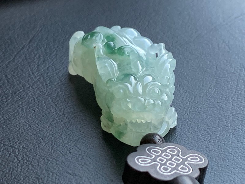 天然A貨緬甸玉翡翠冰種飄花 手工雕招財貔貅項鍊 免費開光 附台證 - 項鍊 - 玉石 多色