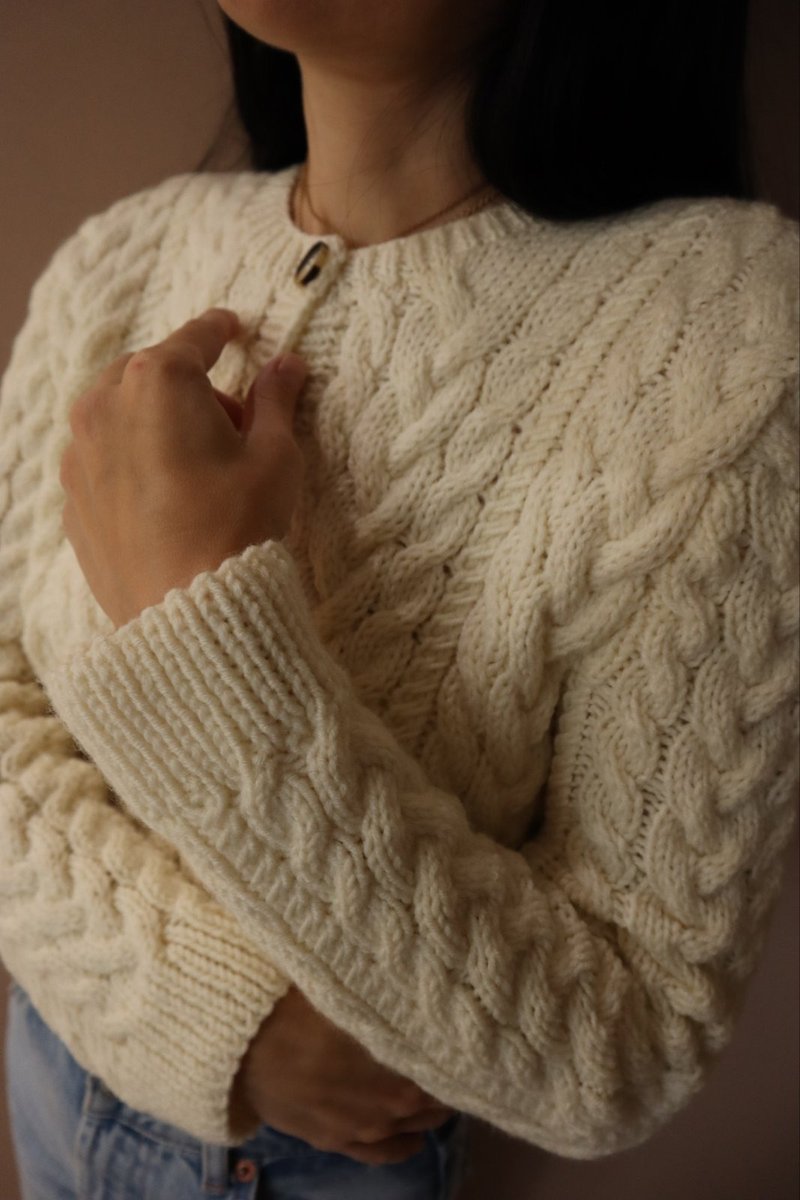 White short jacket Handmade cardigan Wool sweater cardigan - 毛衣/針織衫 - 羊毛 