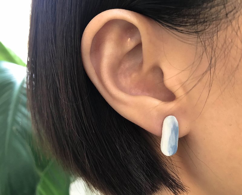 Ceramics handmade earrings | White Porcelain with blue ocean glaze - ต่างหู - ดินเผา ขาว