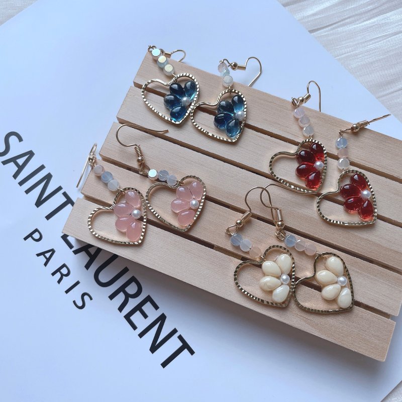 elated earrings - ต่างหู - เรซิน 