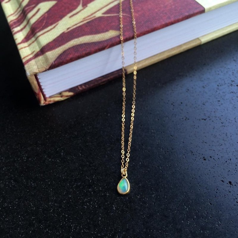 Opal opal necklace collarbone - สร้อยคอ - เครื่องเพชรพลอย สีทอง