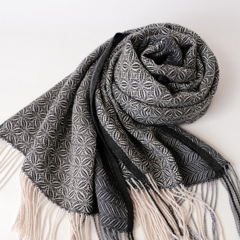 Cashmere Hand-woven cashmere silk stole [Rinka 04] - Knit Scarves & Wraps - Other Materials Black