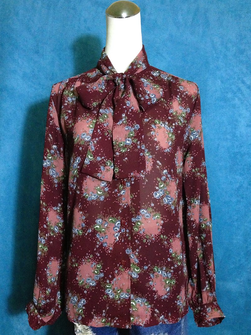 Ping pong ancient [ancient shirt / dark red flower collar collar chiffon long-sleeved ancient shirt] abroad back VINTAGE - Women's Shirts - Polyester Multicolor