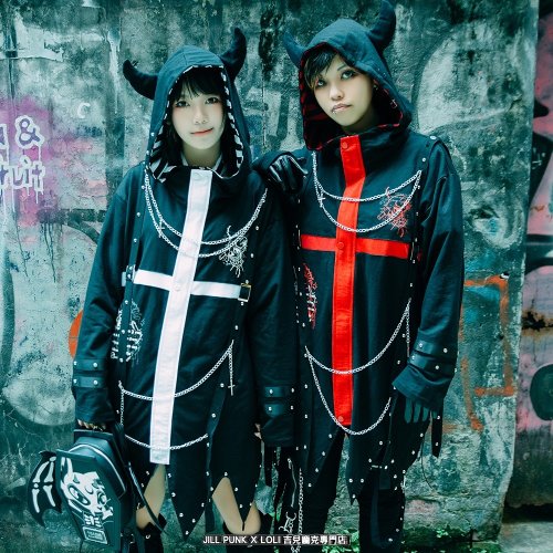 ジャケット・アウター CRUCIFIED FUR COAT visual kei anime punk caged Cambion crucifix button front