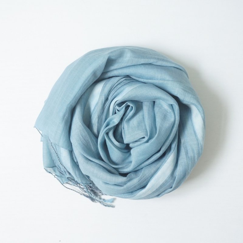 S.A x Aquamarine, Natural dyed Handmade Plain Silk/Cotton Scarf - ผ้าพันคอ - ผ้าไหม สีเขียว