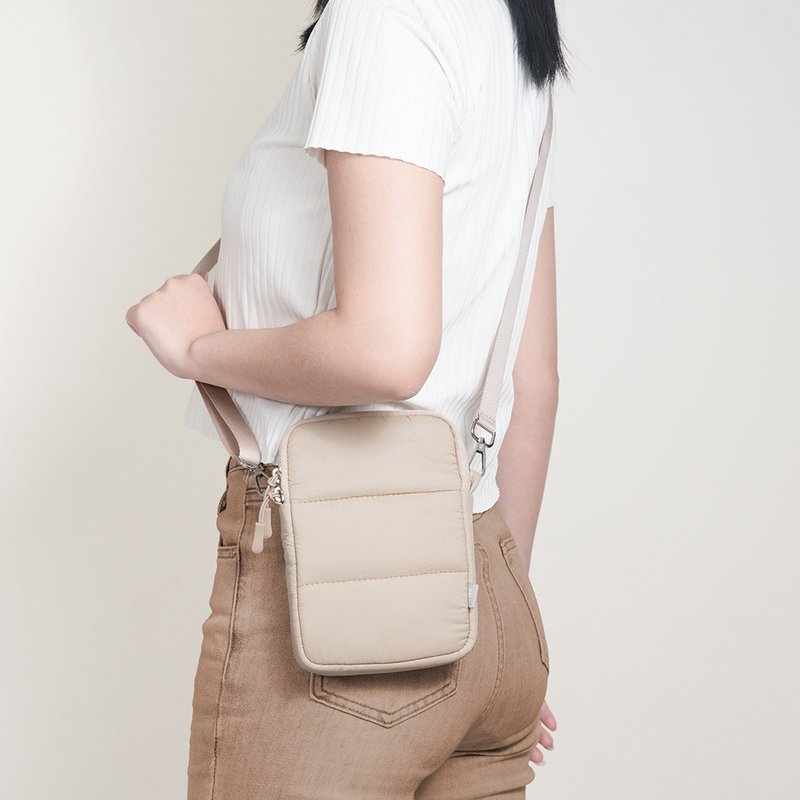 Yunduo Puffy Travel Bag-Oatmeal - กระเป๋าแมสเซนเจอร์ - หนังเทียม 