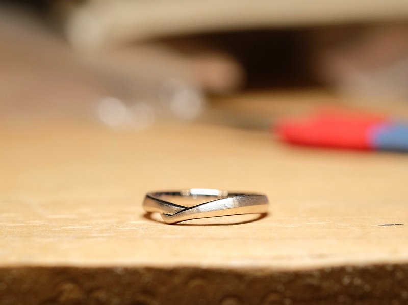 2018-pair ring-hand in hand-women's-925 Silver - แหวนคู่ - เงินแท้ สีเงิน