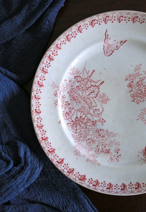 フランスのアンティークの古い花蝶型No.11古いディナープレート