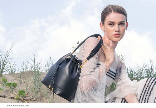Louis Vuitton Presbyopia Cosmetic Bag Nice Nano - Shop aparischic Other -  Pinkoi