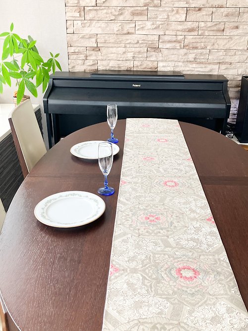 豪華 着物の帯のテーブルランナー 正絹100% - ショップ Japanese 