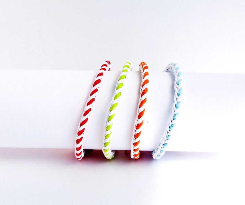Knitted Bracelet Hook Hand Series 2 Customized Christmas Valentine's Day Gifts - สร้อยข้อมือ - วัสดุกันนำ้ หลากหลายสี