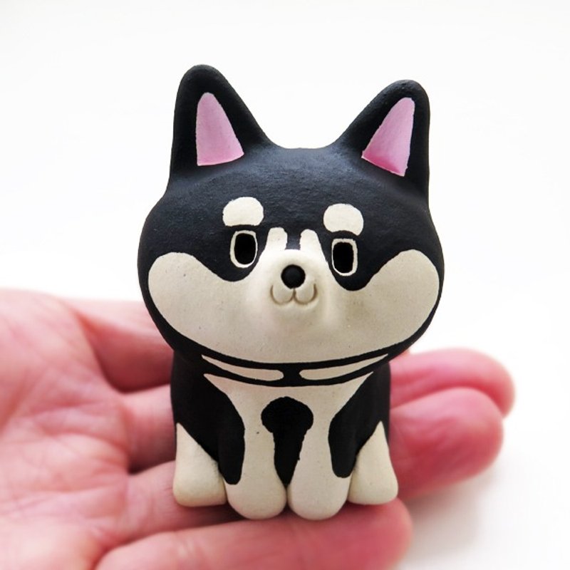 Shiba Inu figurine of Ceramics "The Osuwari black Shiba 1" 柴犬　工房しろ - 擺飾/家飾品 - 其他材質 