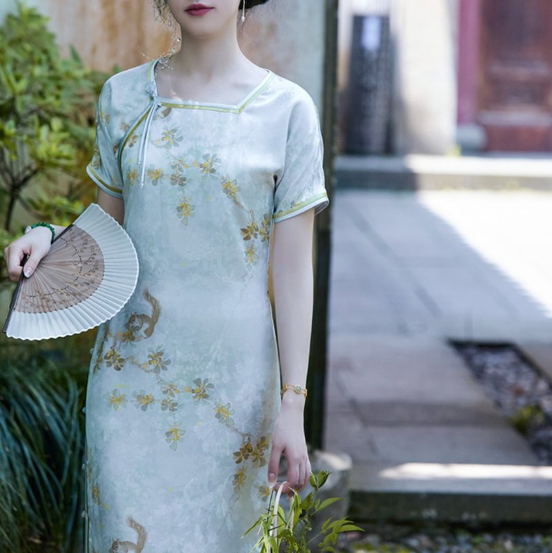 【桂枝松鼠】 新中式復古/廢領平裁/古法雙襟旗袍 - 旗袍/改良式旗袍 - 其他材質 藍色