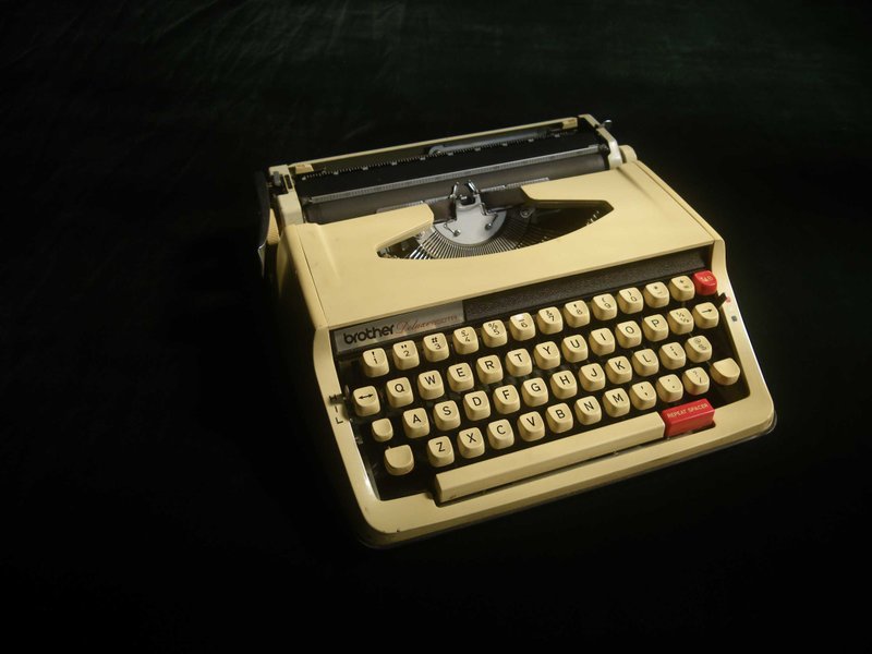 【昔】初期の和文タイプライターW-8 - 置物 - その他の素材 