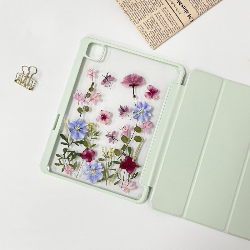 Colorful Garden Handmade Pressed Flower iPad Case for iPad New Air 11in 13in - เคส/ซองมือถือ - พืช/ดอกไม้ 