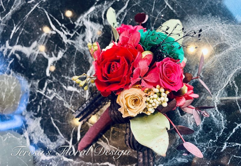 華麗不凋花婚禮胸花 - 胸花/手腕花 - 其他材質 紅色