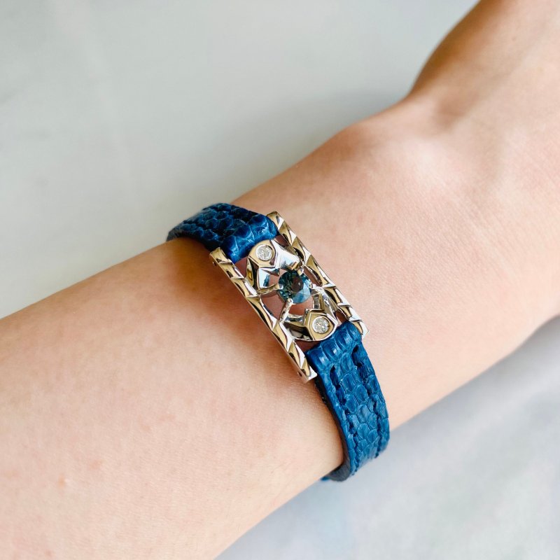 M-Leather Emblem SV Blue Spinel and Diamond - สร้อยข้อมือ - เครื่องเพชรพลอย สีน้ำเงิน