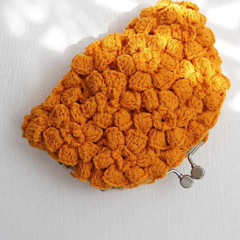 Ba-ba handmade Poppy puff knitting pouch  No.C1682 - กระเป๋าเครื่องสำอาง - วัสดุอื่นๆ สีส้ม