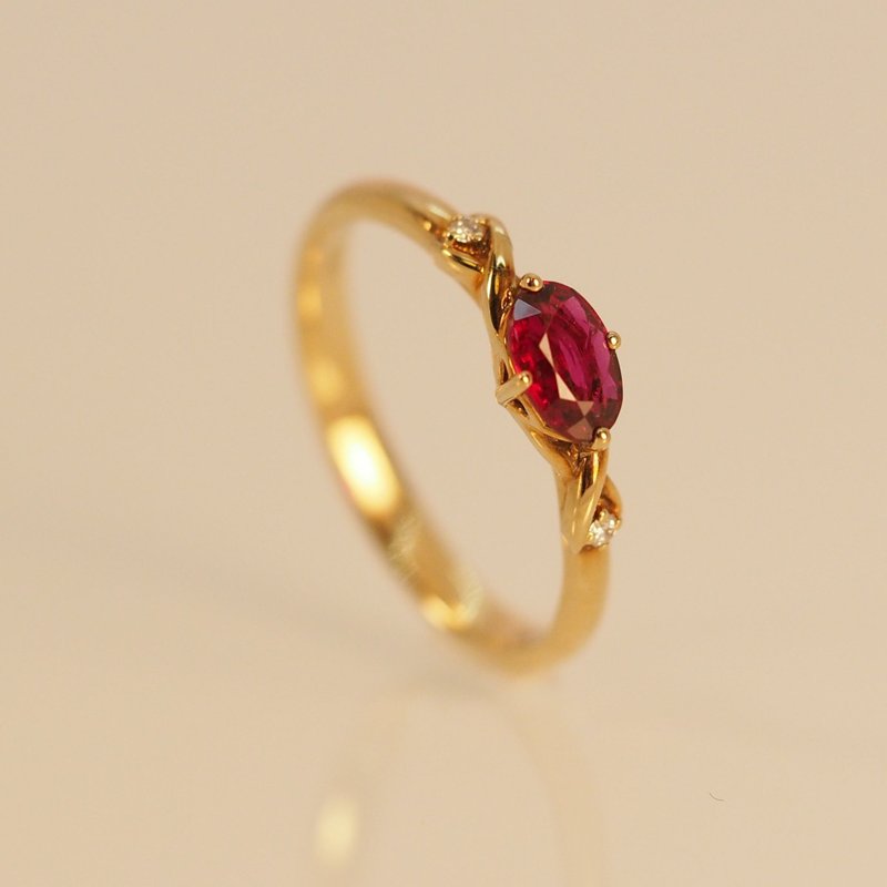 Ruby Oval Diamond Ring - แหวนทั่วไป - เครื่องประดับ 