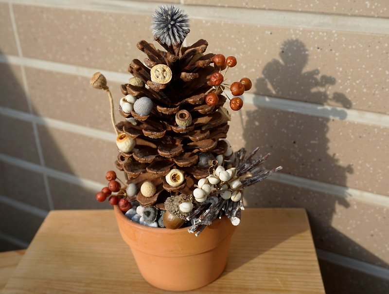 Christmas tree / pine cone Christmas tree / Christmas gift / exchange gift / decorative ornaments - Dried Flowers & Bouquets - Plants & Flowers Brown
