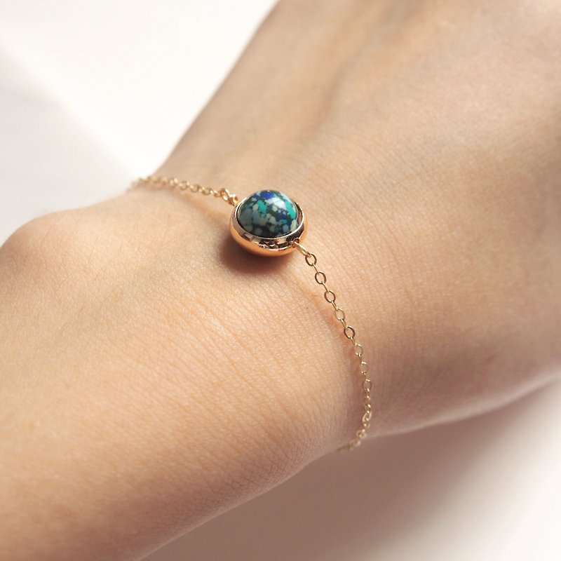 "KeepitPetite" universe around the Earth planet · · · natural stone · gold-plated bracelet gift - Bracelets - Gemstone Blue