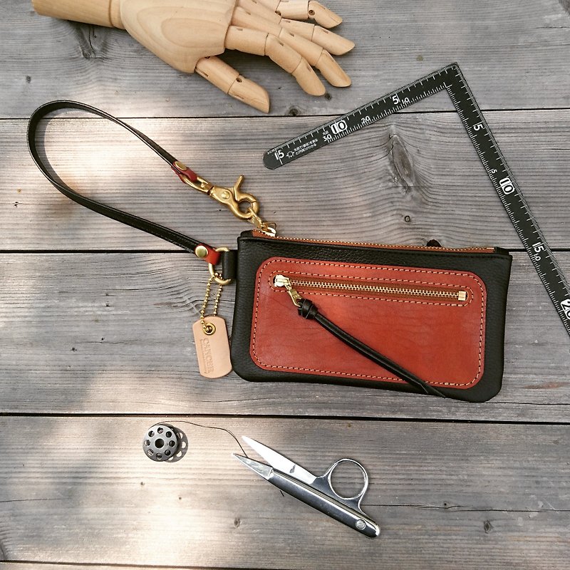 <隆鞄工坊> Clutch bag/Mobile phone bag/(Brown) - Clutch Bags - Genuine Leather Brown