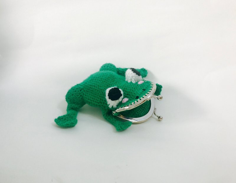 水曜日の手編みかわいいラッキーカエルのがまぐち - 小銭入れ - その他の素材 グリーン