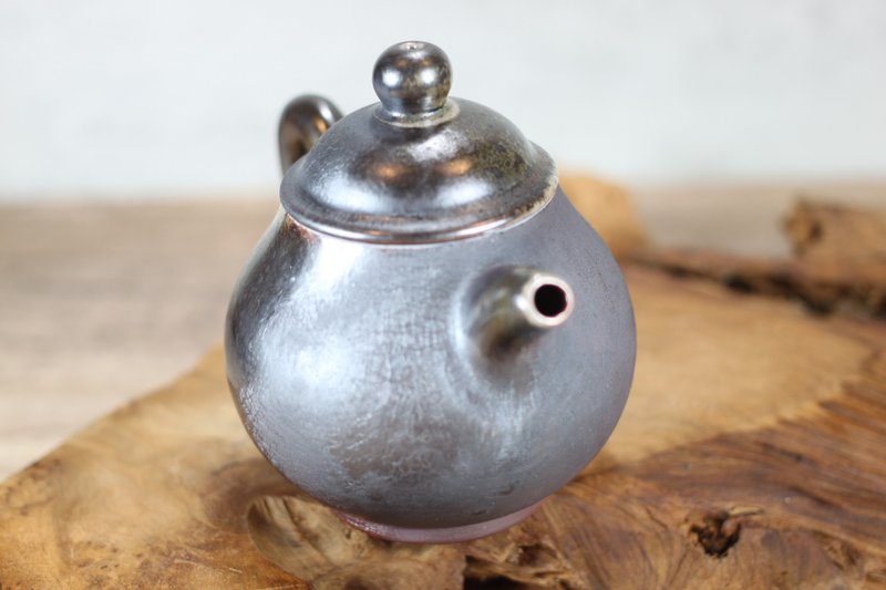 【送禮好物】240ml 天然落灰 柴燒茶壺 名家葉敏祥手作 - 茶壺/茶杯/茶具 - 瓷 