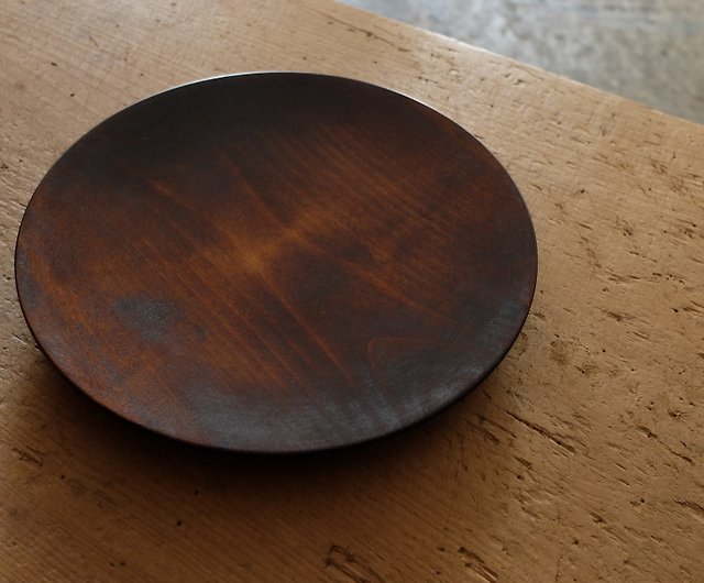 拭き漆の木皿 栃 24cm - ショップ PINT 皿・プレート - Pinkoi