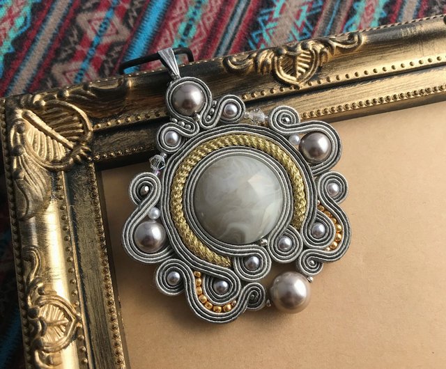 Exotic Pendant Gray x Gold Soutache pendant - 設計館vitta-japan