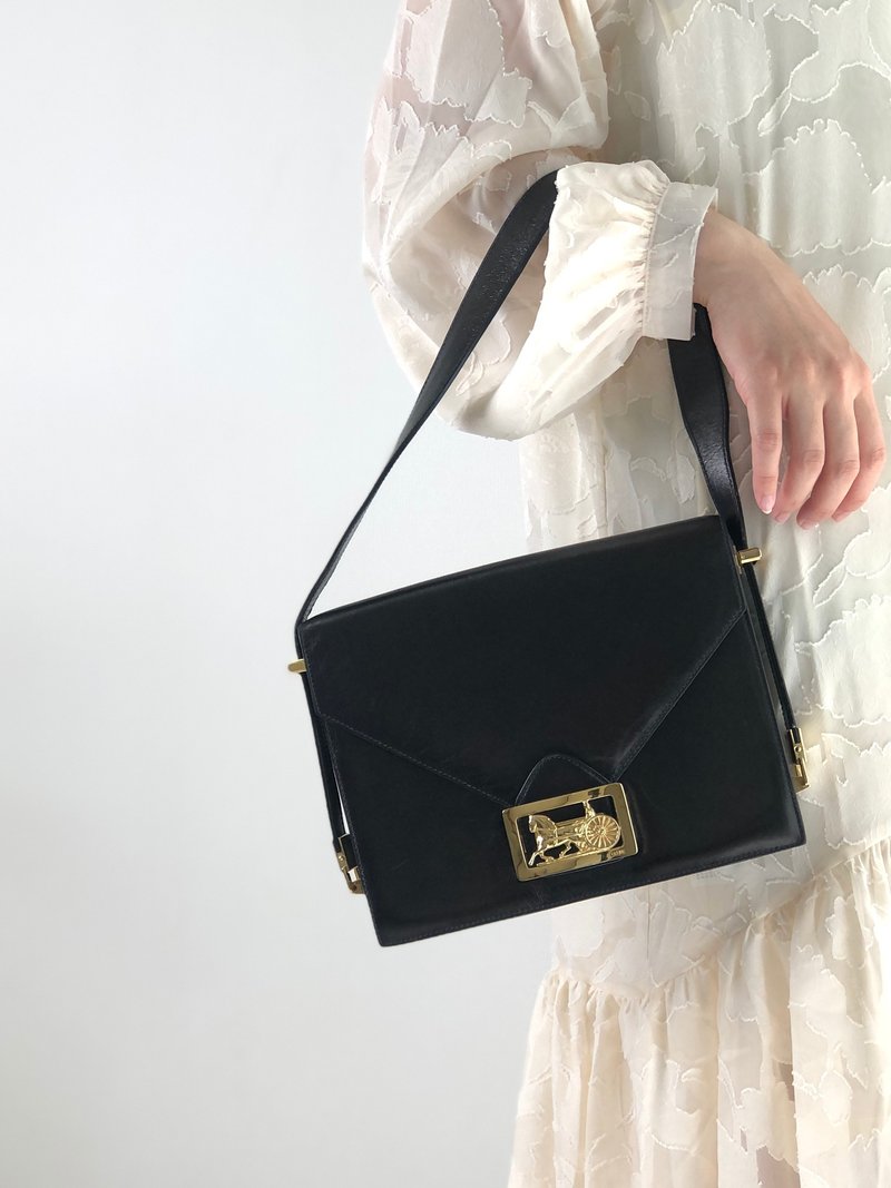 [Direct from Japan Branded Used Bag] CELINE Horse Carriage Leather Semi-Shoulder Bag Black Vintage jbaadh - Messenger Bags & Sling Bags - Genuine Leather Black