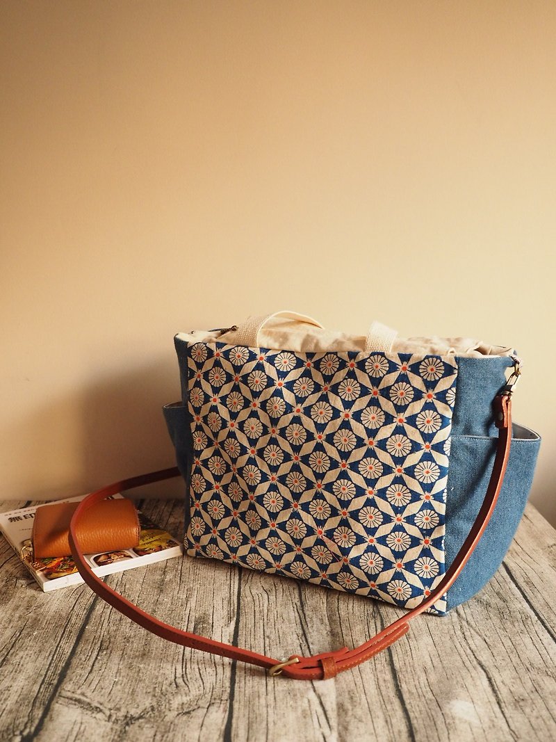 Handmade shoulder bag handbag canvas bag shopping bag - กระเป๋าแมสเซนเจอร์ - ผ้าฝ้าย/ผ้าลินิน สีน้ำเงิน