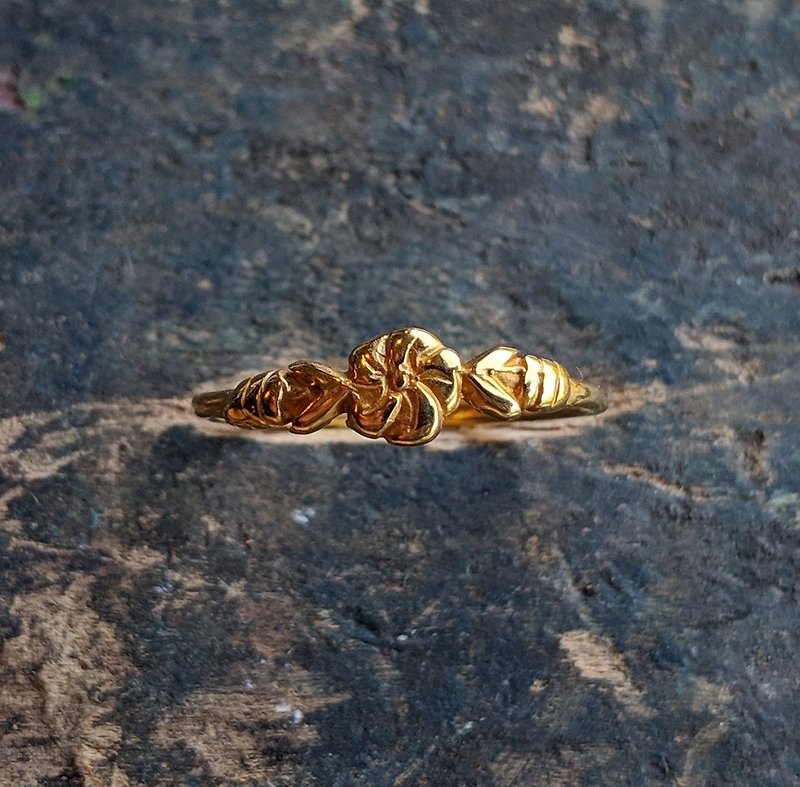 パリのアンティークゴールドメッキリング - 小さな花 - リング - 銅・真鍮 