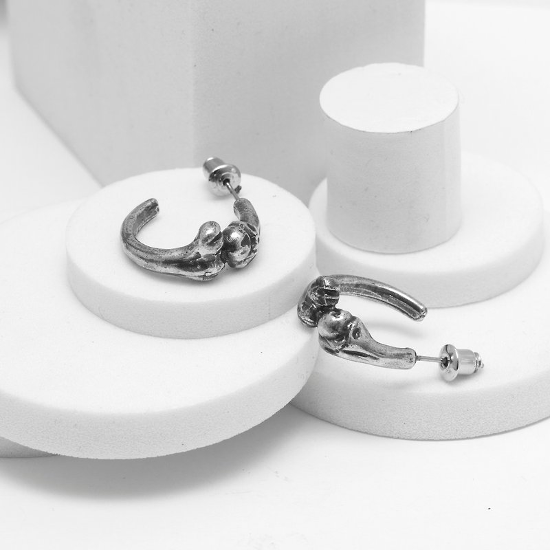 Recovery 骨頭圈耳環 (古銀) - 耳環/耳夾 - 其他金屬 銀色