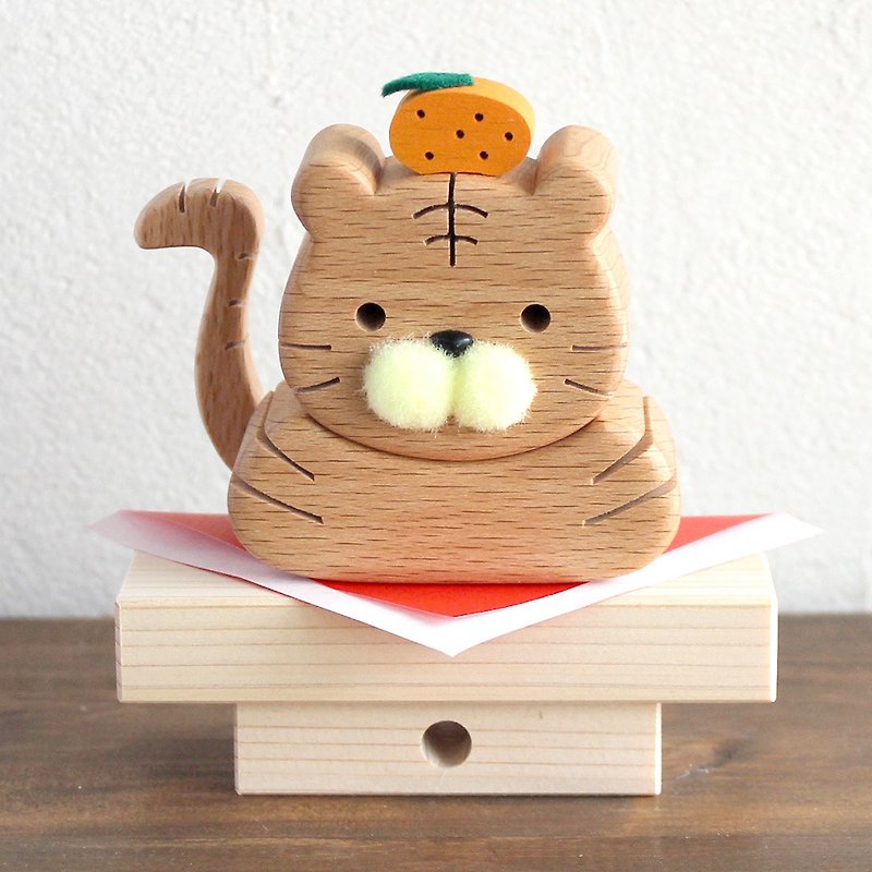 Tiger wooden zodiac figurine Kagami-Toramaru 2022 New Year decoration - Items for Display - Wood 