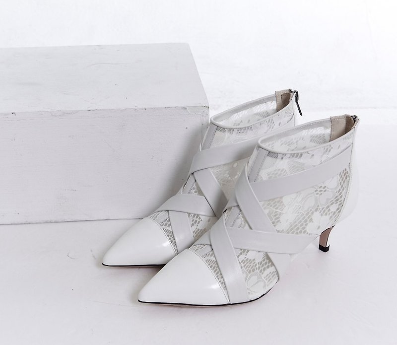 【 Show products clear】 Lace leather woven ankle boots white - Women's Booties - Genuine Leather White