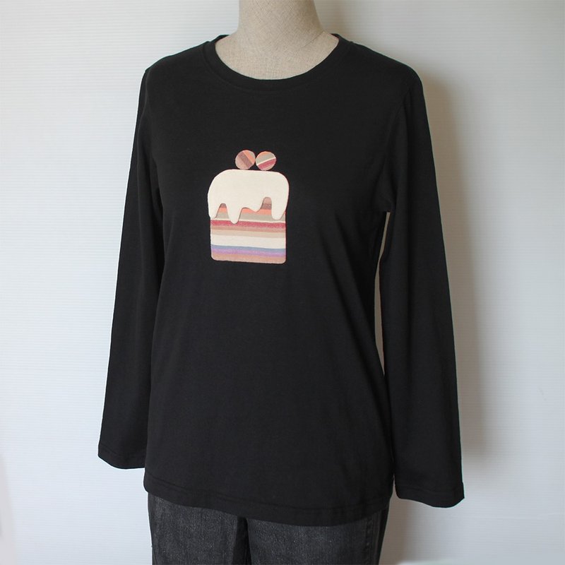 Cute little cake long sleeve T-shirt (black) - Women's Tops - Cotton & Hemp Black