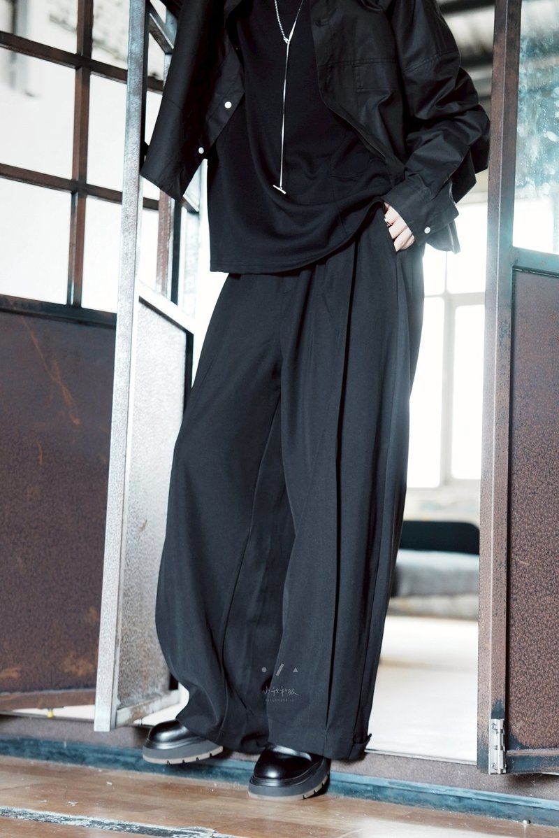 Wide-Legged Trousers with Trouser Hem Detail - 2 Colors - Buttoned Black - Women's Pants - Polyester Black