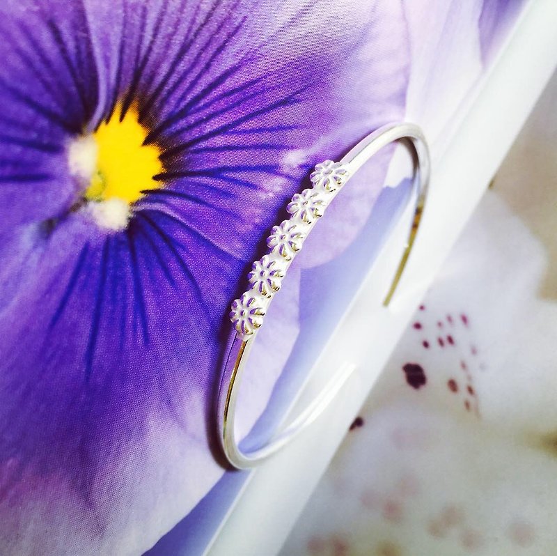 925 sterling silver temperament cute [flower row row adjustment bracelet] - Bracelets - Sterling Silver Purple