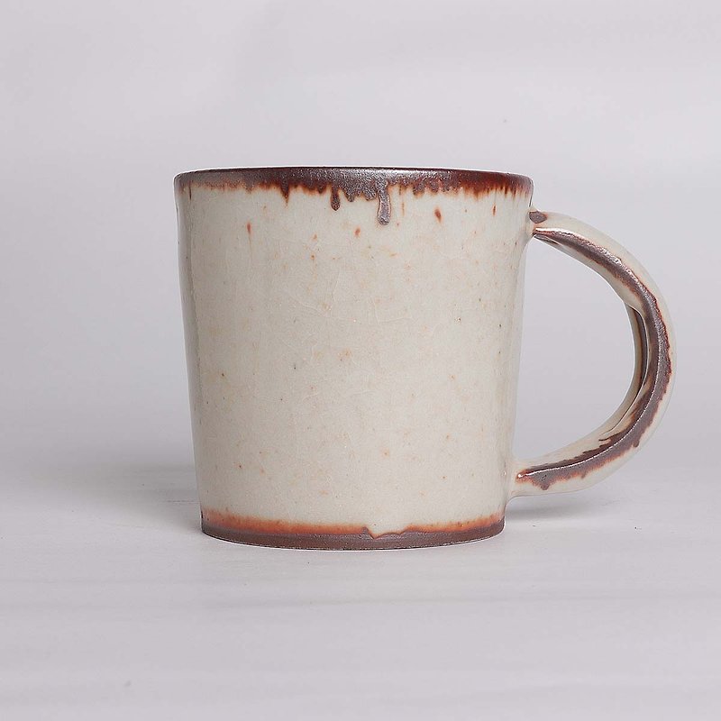 Shino Iron painted cup - Mugs - Pottery White