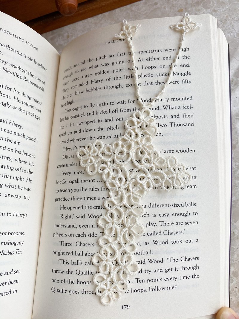 手編十字架書簽 Tatting Bookmark 米白 梭織 鉤花 鉤織 禮物 編 - 書籤 - 棉．麻 白色