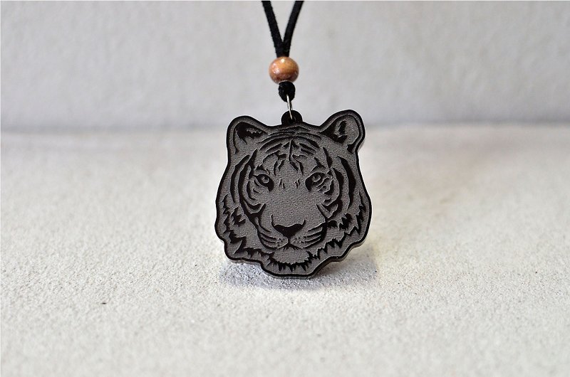 Tiger-Acrylic Necklace - Necklaces - Acrylic Black