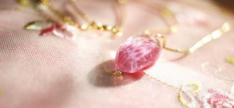【受注制作】ICEROCK of WARM HEART - 項鍊 - 玻璃 粉紅色