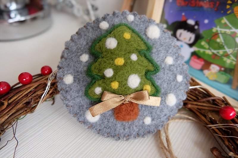 sleeping original handmade Christmas confession I love you [small Christmas tree] coin purse - Coin Purses - Wool Multicolor