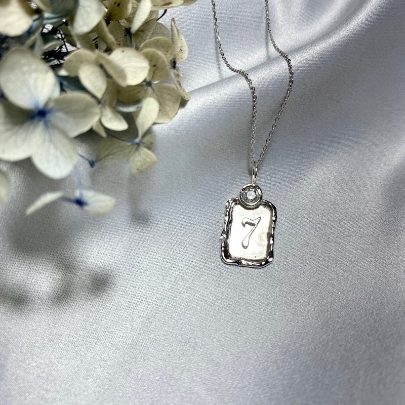 MIH 金工首飾 | 印記 數字 客製純銀項鍊 number silver necklace - 項鍊 - 純銀 銀色